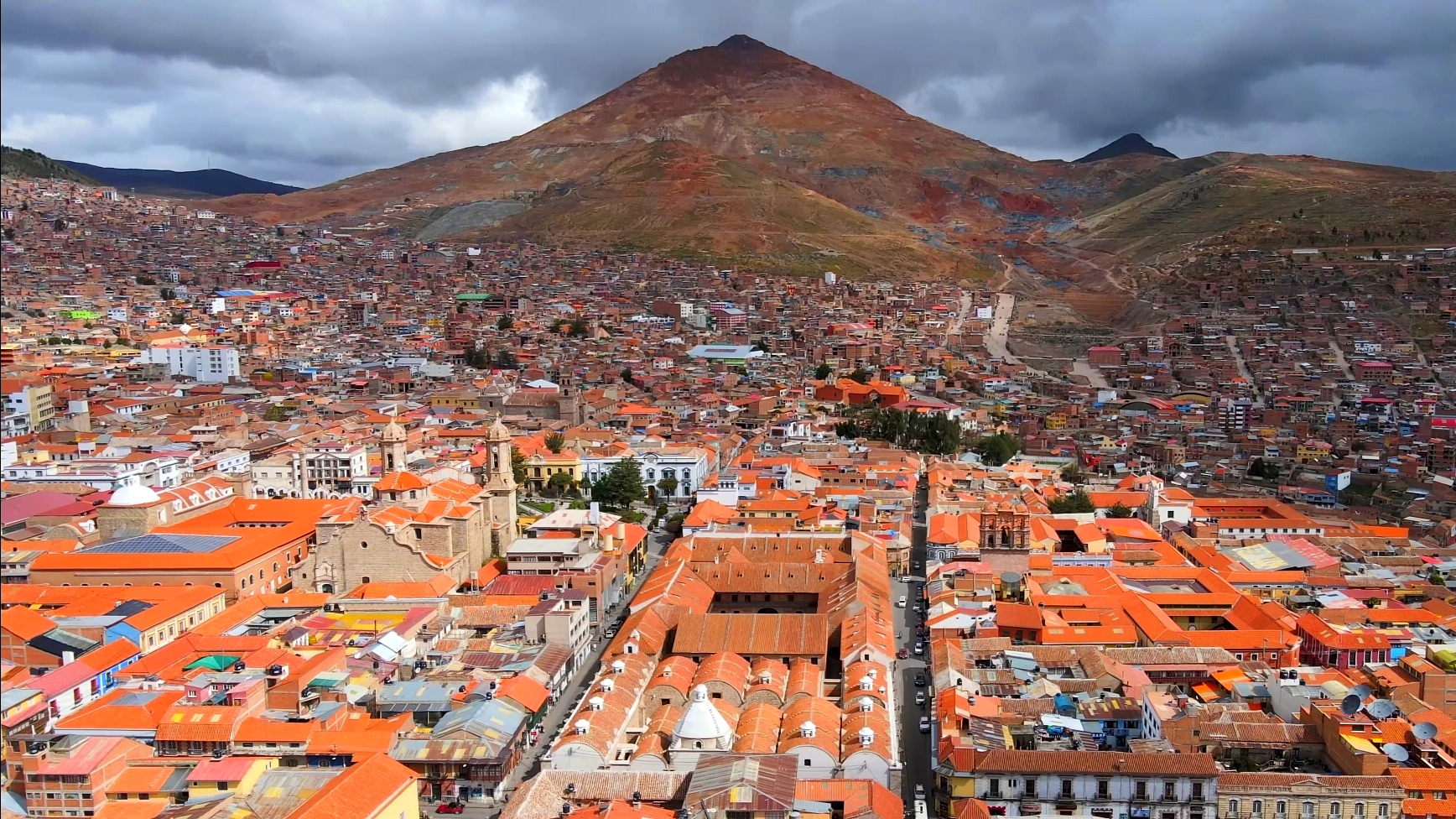 De onde vem o charango, afinal? Bolívia, Peru e uma história compartilhada